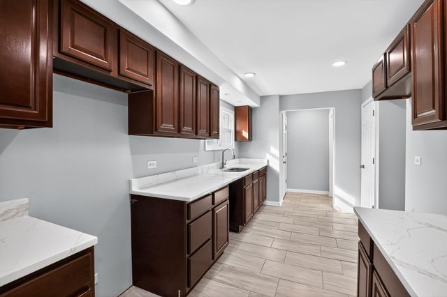 8318 Howard Avenue, Munster, IN 46321