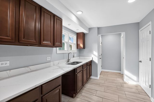 8318 Howard Avenue, Munster, IN 46321