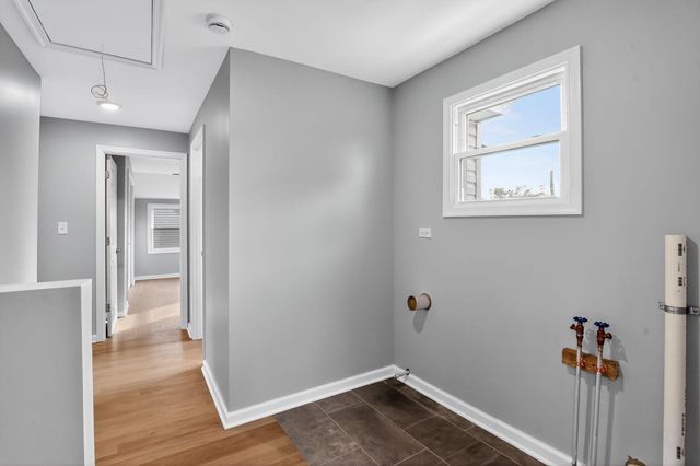 8318 Howard Avenue, Munster, IN 46321