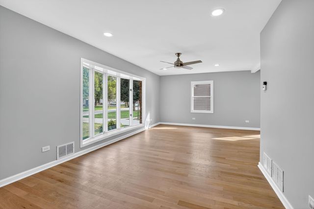 8318 Howard Avenue, Munster, IN 46321