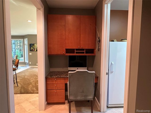 9112 Roger Scott, Hamburg Township, MI 48116