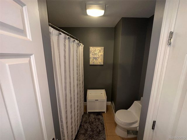 9112 Roger Scott, Hamburg Township, MI 48116