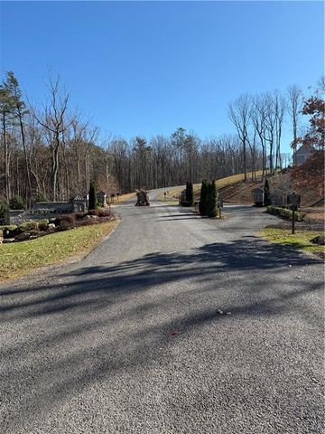 199 Oak Park Drive, Talking Rock, GA 30175