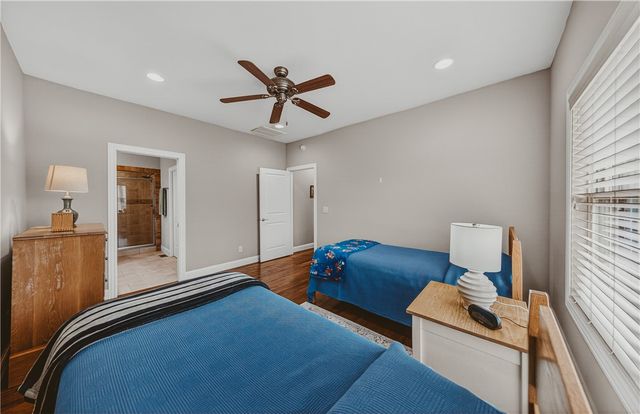 505 NW J Street, Bentonville, AR 72712