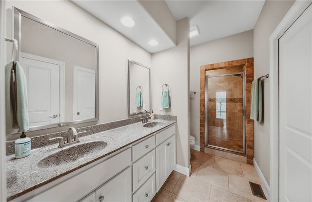 505 NW J Street, Bentonville, AR 72712