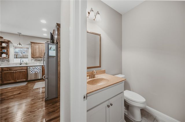 505 NW J Street, Bentonville, AR 72712