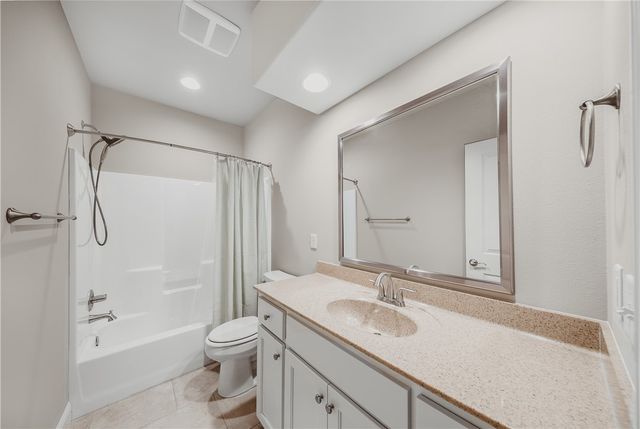 505 NW J Street, Bentonville, AR 72712