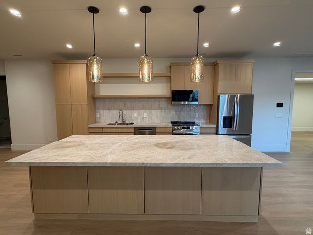 1549 E PATTERSON LN, Draper, UT 84020