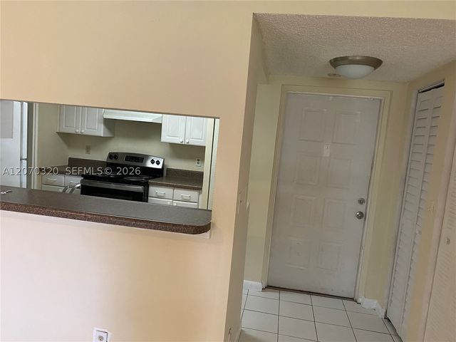 9755 Westview Dr 1215, Coral Springs, FL 33076