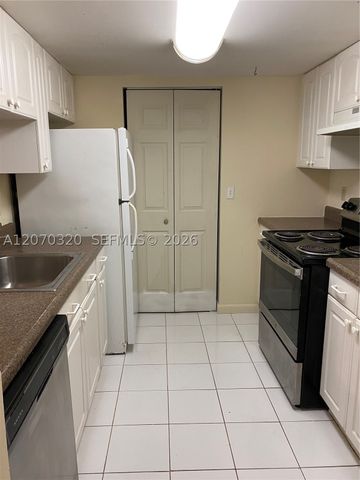 9755 Westview Dr 1215, Coral Springs, FL 33076