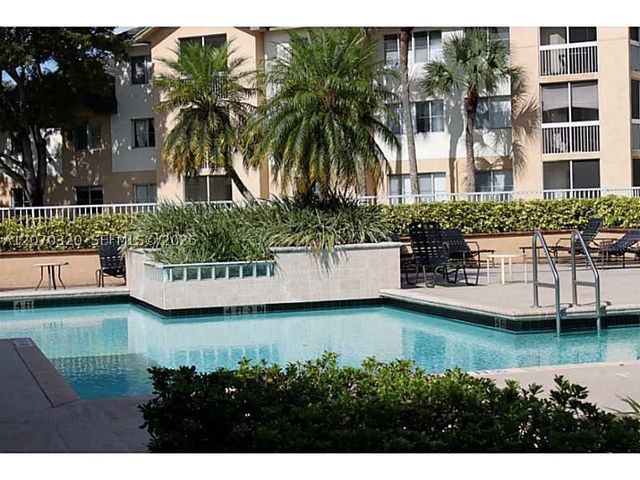 9755 Westview Dr 1215, Coral Springs, FL 33076