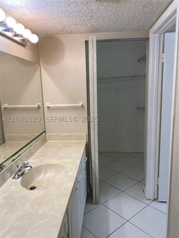9755 Westview Dr 1215, Coral Springs, FL 33076