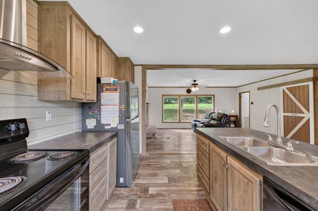 155 Earls Rd, Dover, TN 37058
