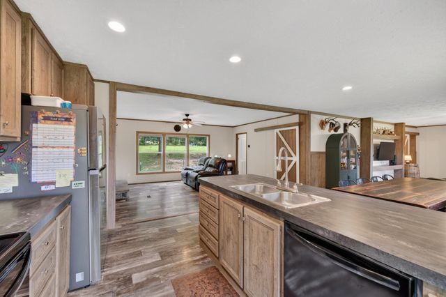 155 Earls Rd, Dover, TN 37058