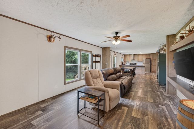155 Earls Rd, Dover, TN 37058