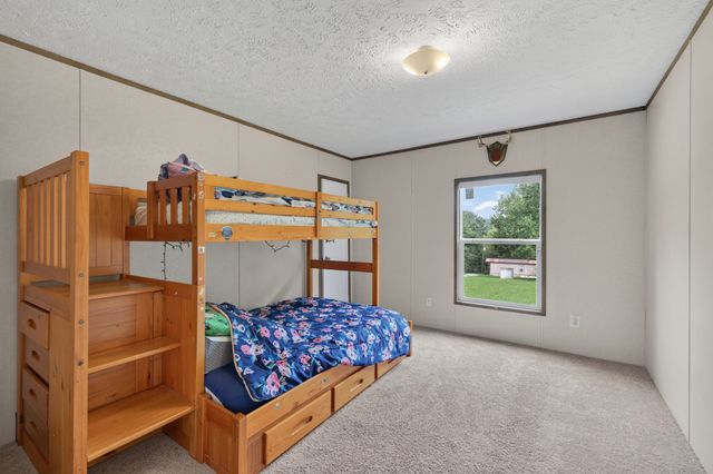 155 Earls Rd, Dover, TN 37058