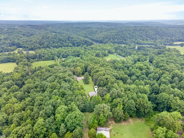 155 Earls Rd, Dover, TN 37058