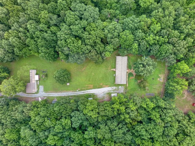 155 Earls Rd, Dover, TN 37058