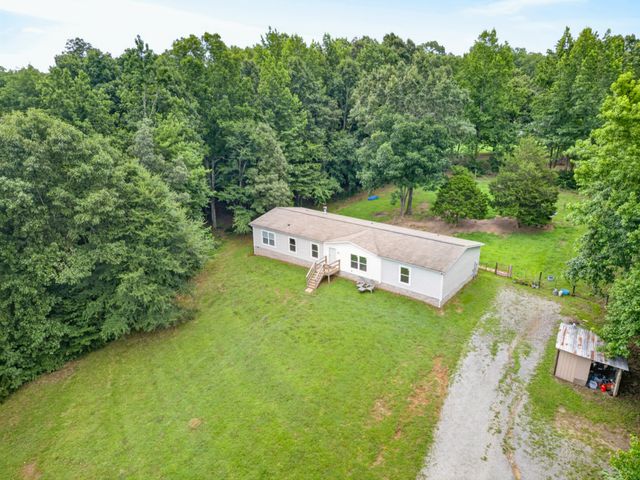 155 Earls Rd, Dover, TN 37058