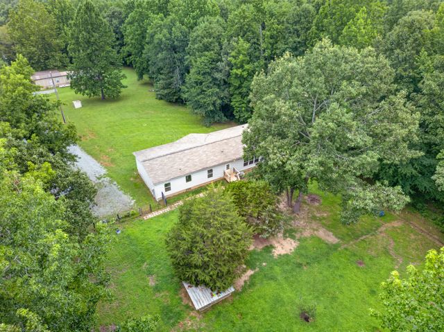 155 Earls Rd, Dover, TN 37058