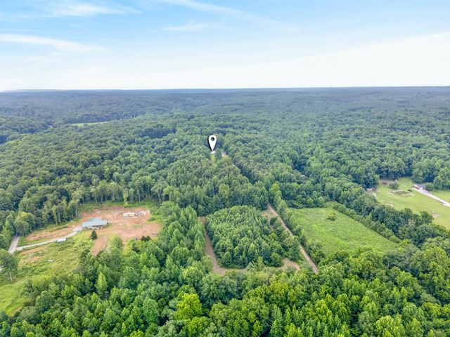 155 Earls Rd, Dover, TN 37058
