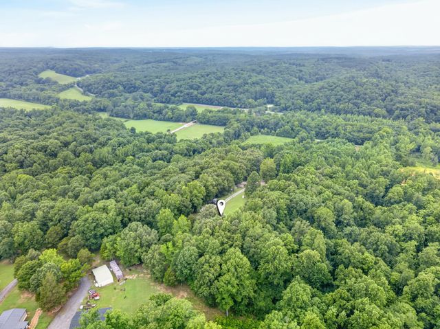 155 Earls Rd, Dover, TN 37058