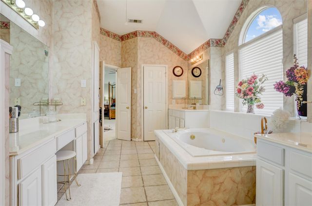 1505 Maple Leaf Court, Pearland, TX 77581