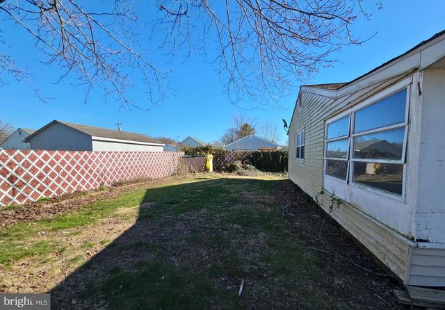 18 CHARLES PL, Pennsville, NJ 08070