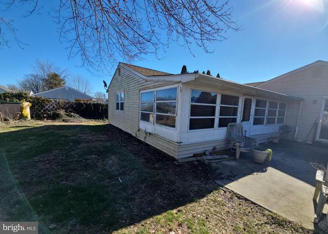 18 CHARLES PL, Pennsville, NJ 08070