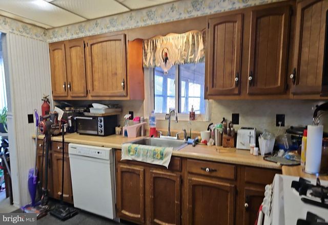 18 CHARLES PL, Pennsville, NJ 08070