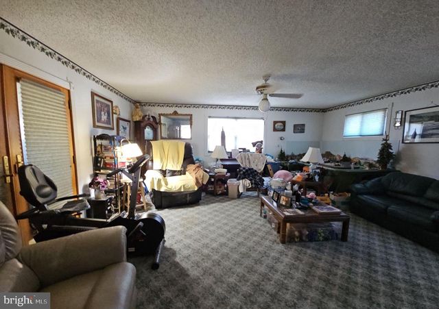 18 CHARLES PL, Pennsville, NJ 08070