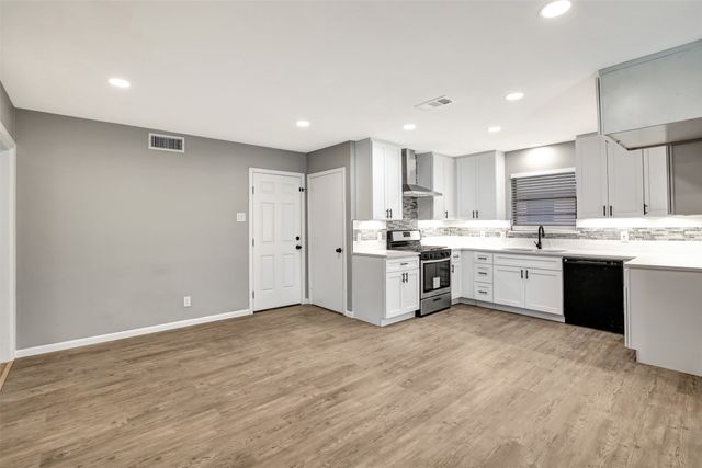 1422 Flamingo Lane, Garland, TX 75042