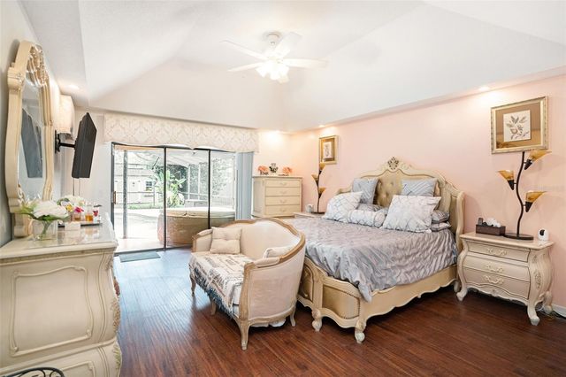 1619 PALACE COURT, Valrico, FL 33594