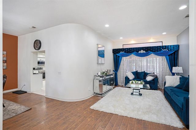 1619 PALACE COURT, Valrico, FL 33594