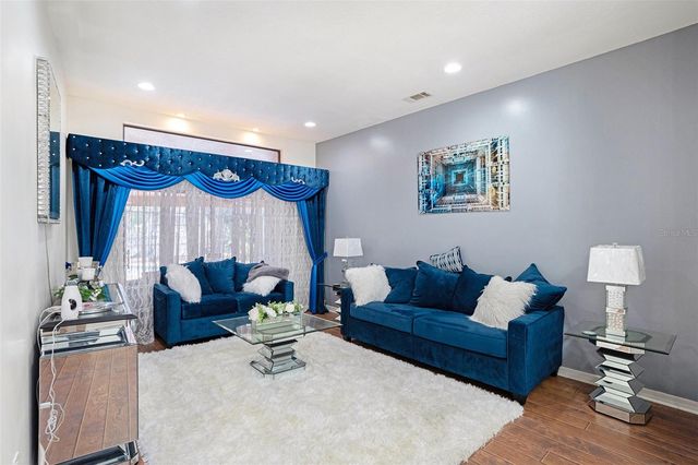 1619 PALACE COURT, Valrico, FL 33594