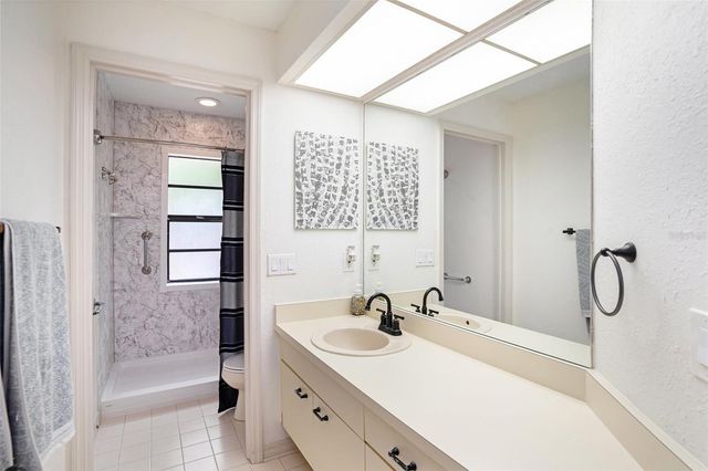 1619 PALACE COURT, Valrico, FL 33594