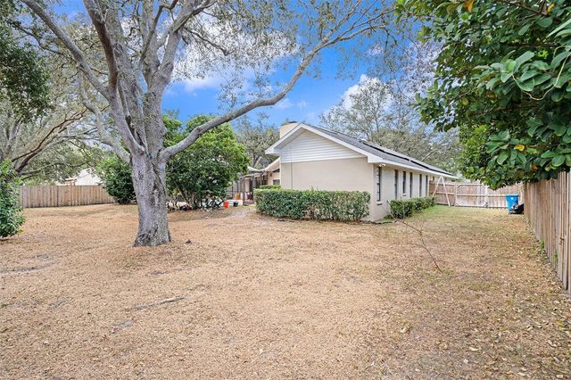 1619 PALACE COURT, Valrico, FL 33594