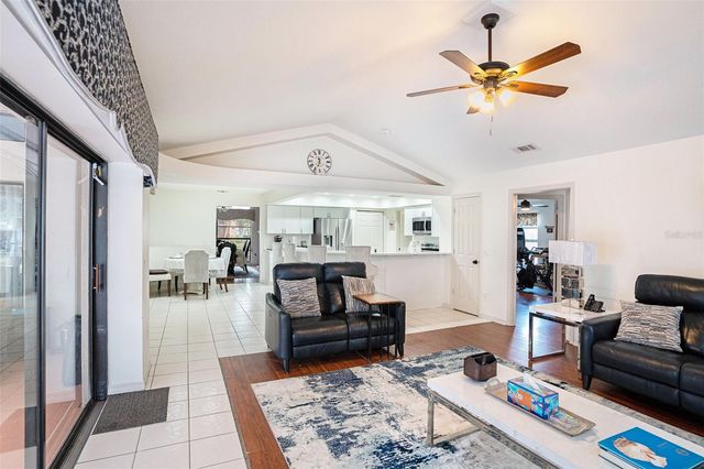 1619 PALACE COURT, Valrico, FL 33594