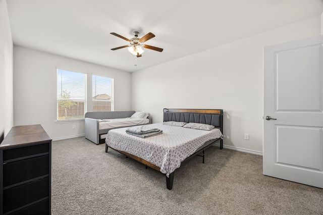 9812 Fall Brook Drive, Aubrey, TX 76227
