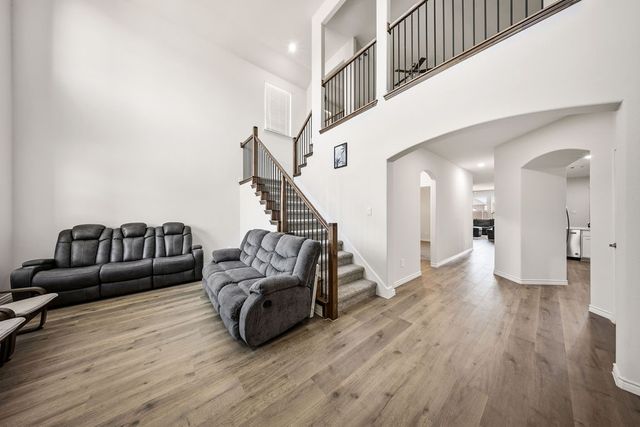 9812 Fall Brook Drive, Aubrey, TX 76227