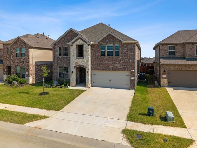 9812 Fall Brook Drive, Aubrey, TX 76227