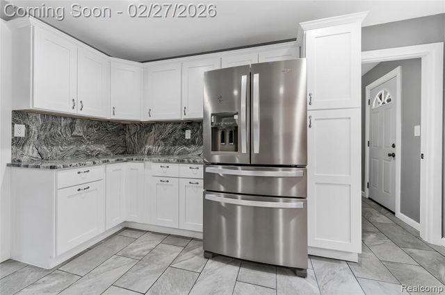 13515 Lenmoore Road, Belleville, MI 48111