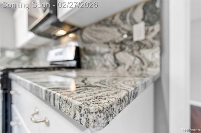 13515 Lenmoore Road, Belleville, MI 48111