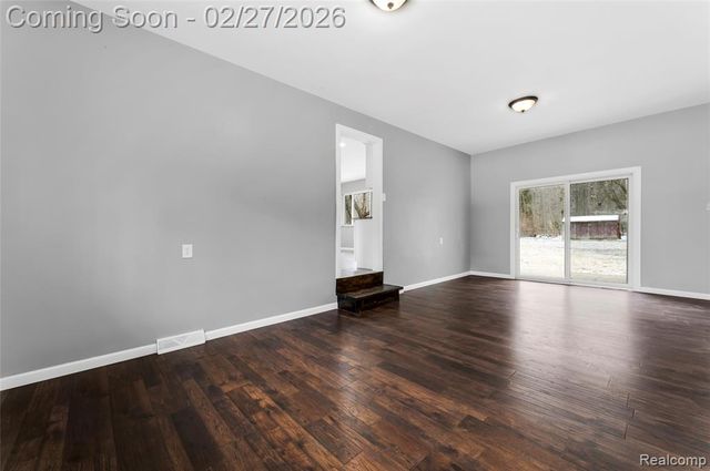 13515 Lenmoore Road, Belleville, MI 48111