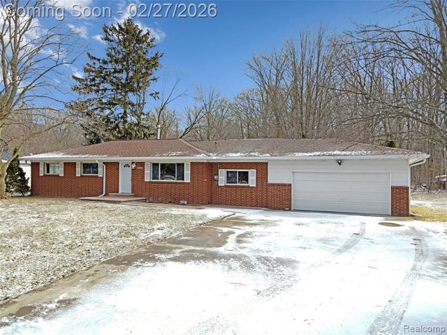 13515 Lenmoore Road, Belleville, MI 48111