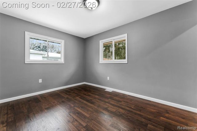 13515 Lenmoore Road, Belleville, MI 48111