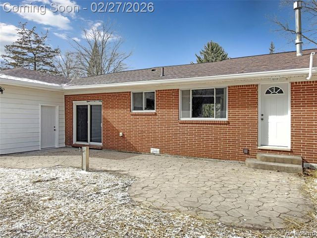 13515 Lenmoore Road, Belleville, MI 48111