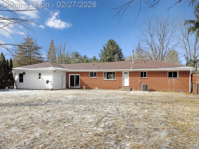 13515 Lenmoore Road, Belleville, MI 48111