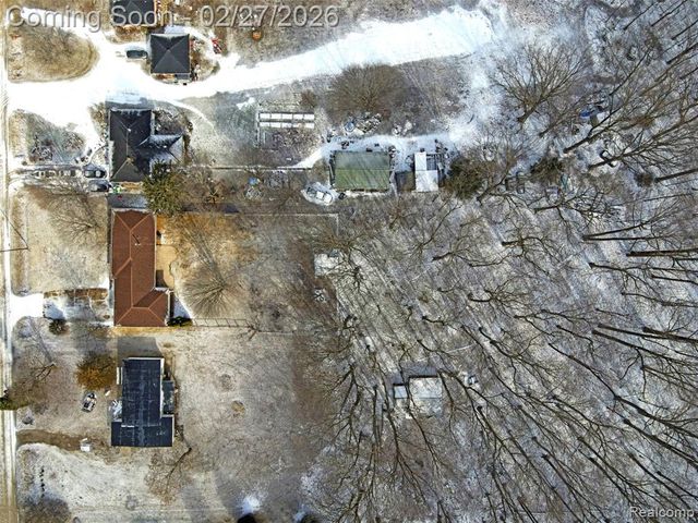 13515 Lenmoore Road, Belleville, MI 48111