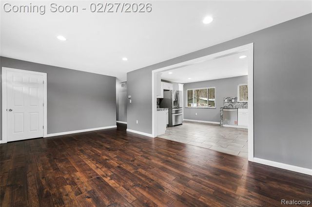 13515 Lenmoore Road, Belleville, MI 48111